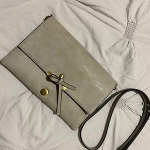 Cross body/envelope